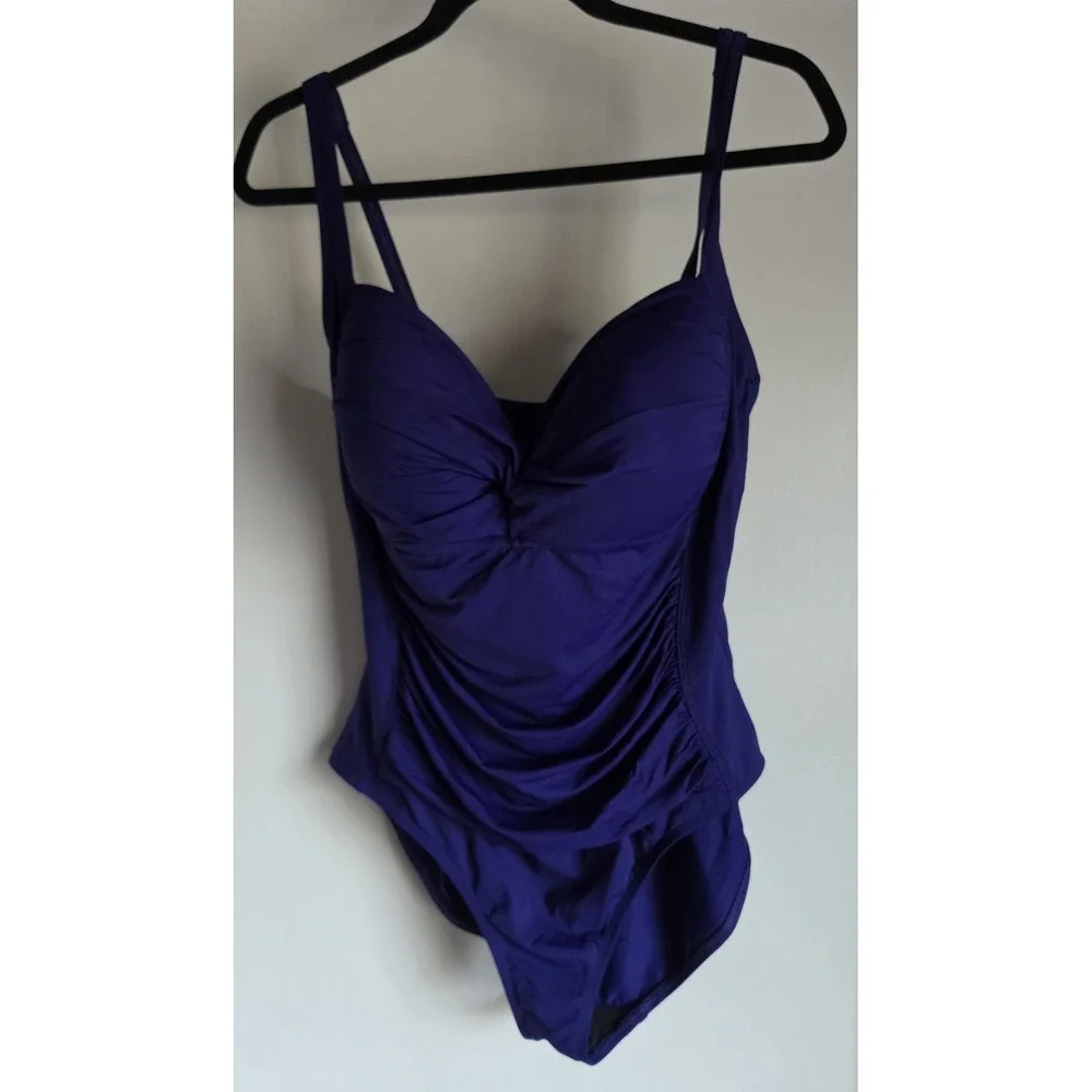 La Blanca Women 16W Purple One Piece Swimsuit Swimwear Resort Bathing Suit
